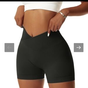 Seamless Black Bike Shorts for Women